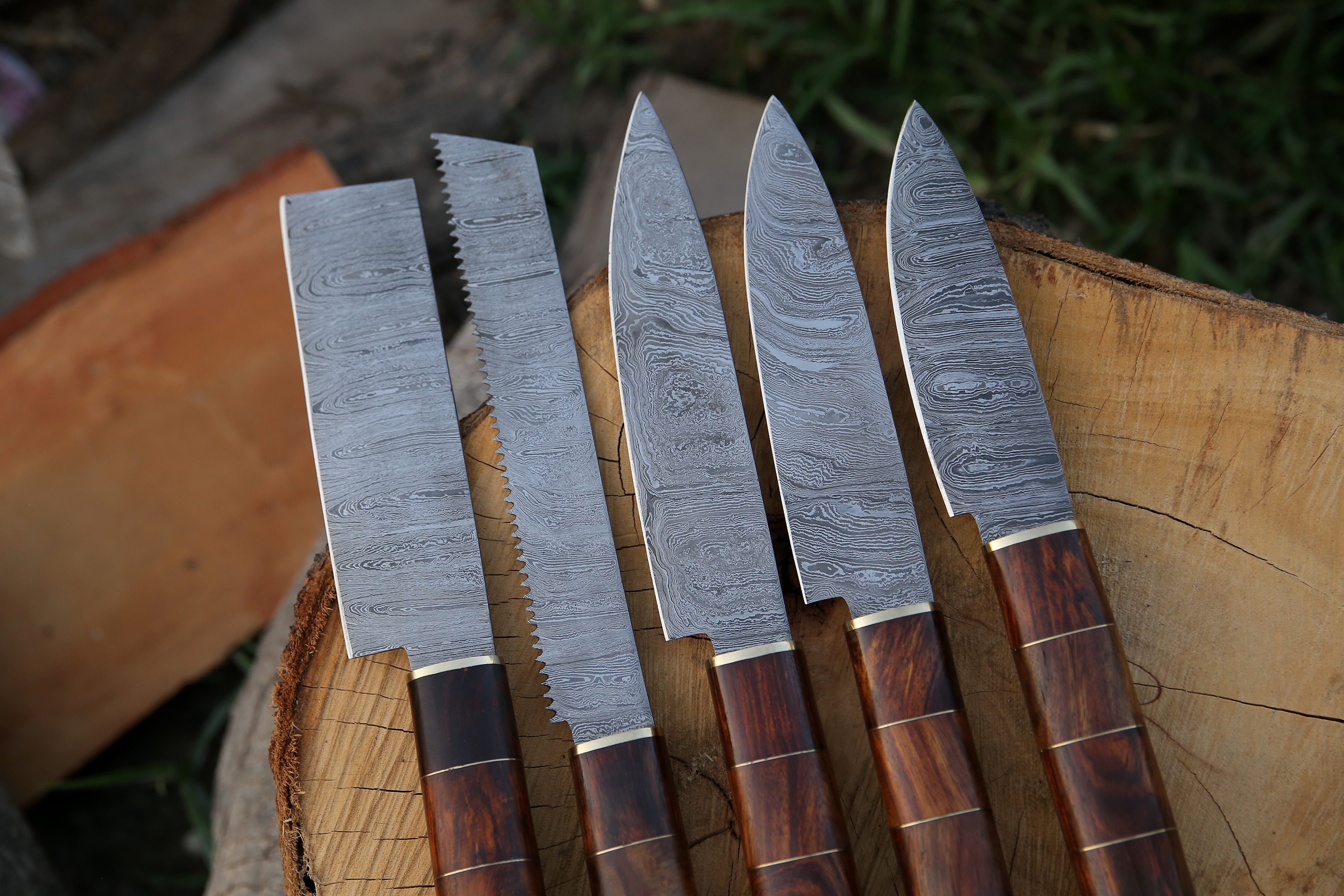 Custom Made Damascus Steel Kitchen Knife Rosewood Handle Handmade Chef knife Set Of 5 PCS With Leather Kit.