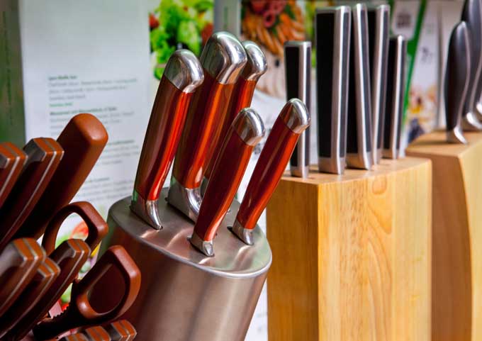 Pro Tips to Store Kitchen Knives That Make Them Last Long
