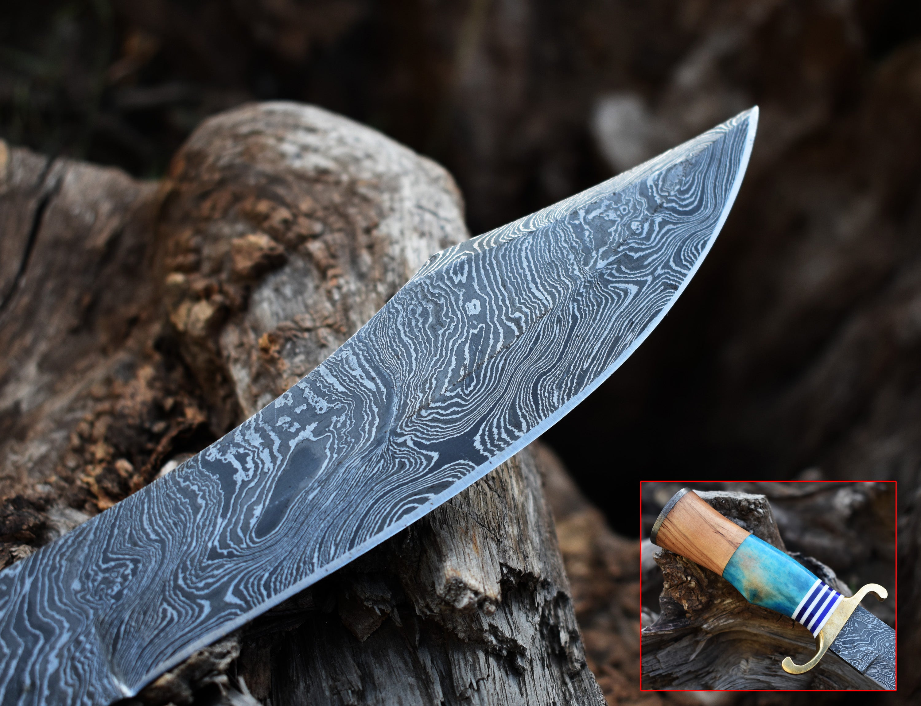 Damascus Hunting knife with Wood and  Bone Handle Hunting Bowie knife With Brass Guard & Pommel