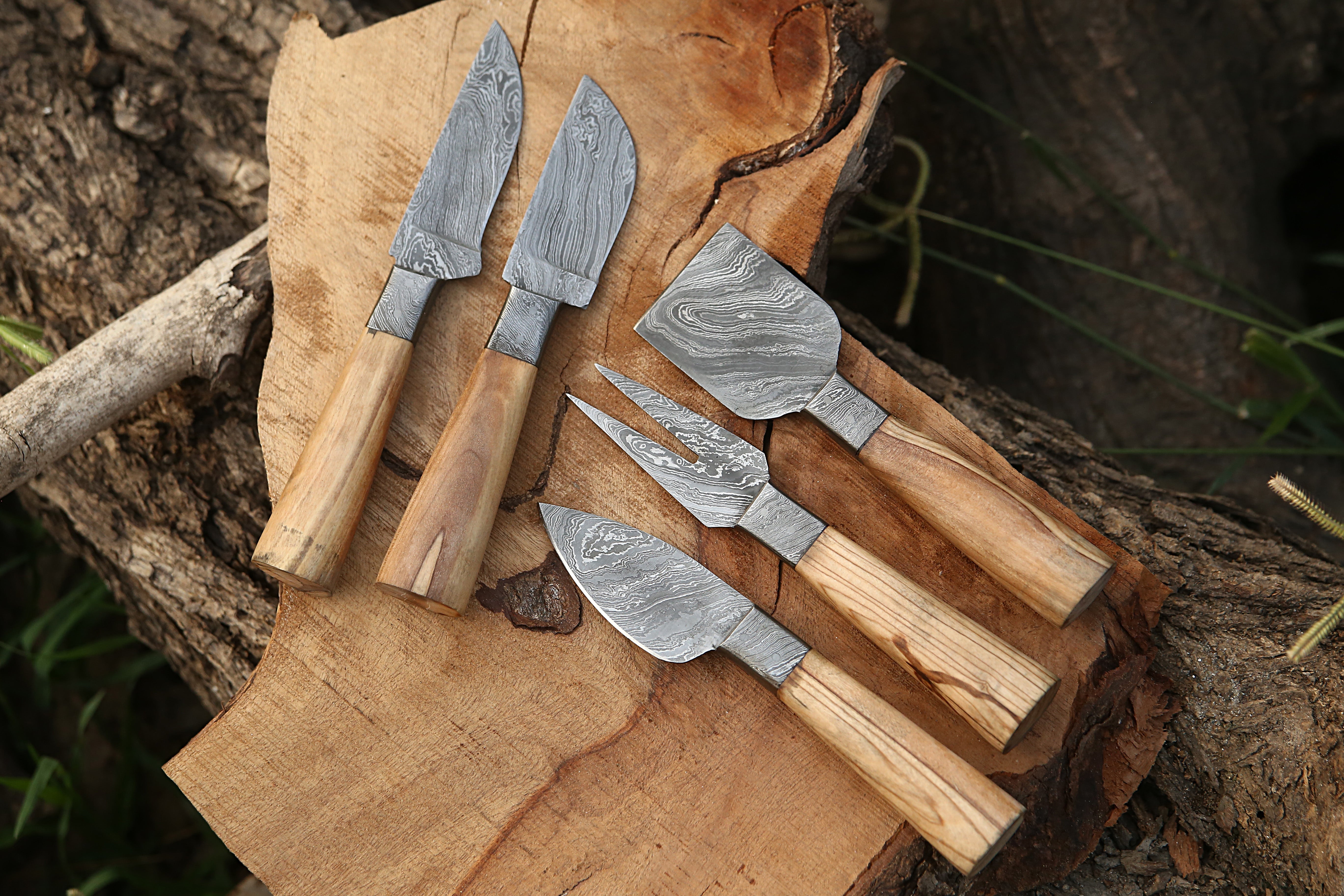 Damascus Steel Chees Knife Set Of 5 PCS Olive Wood Handle Handmade Steak Knife.