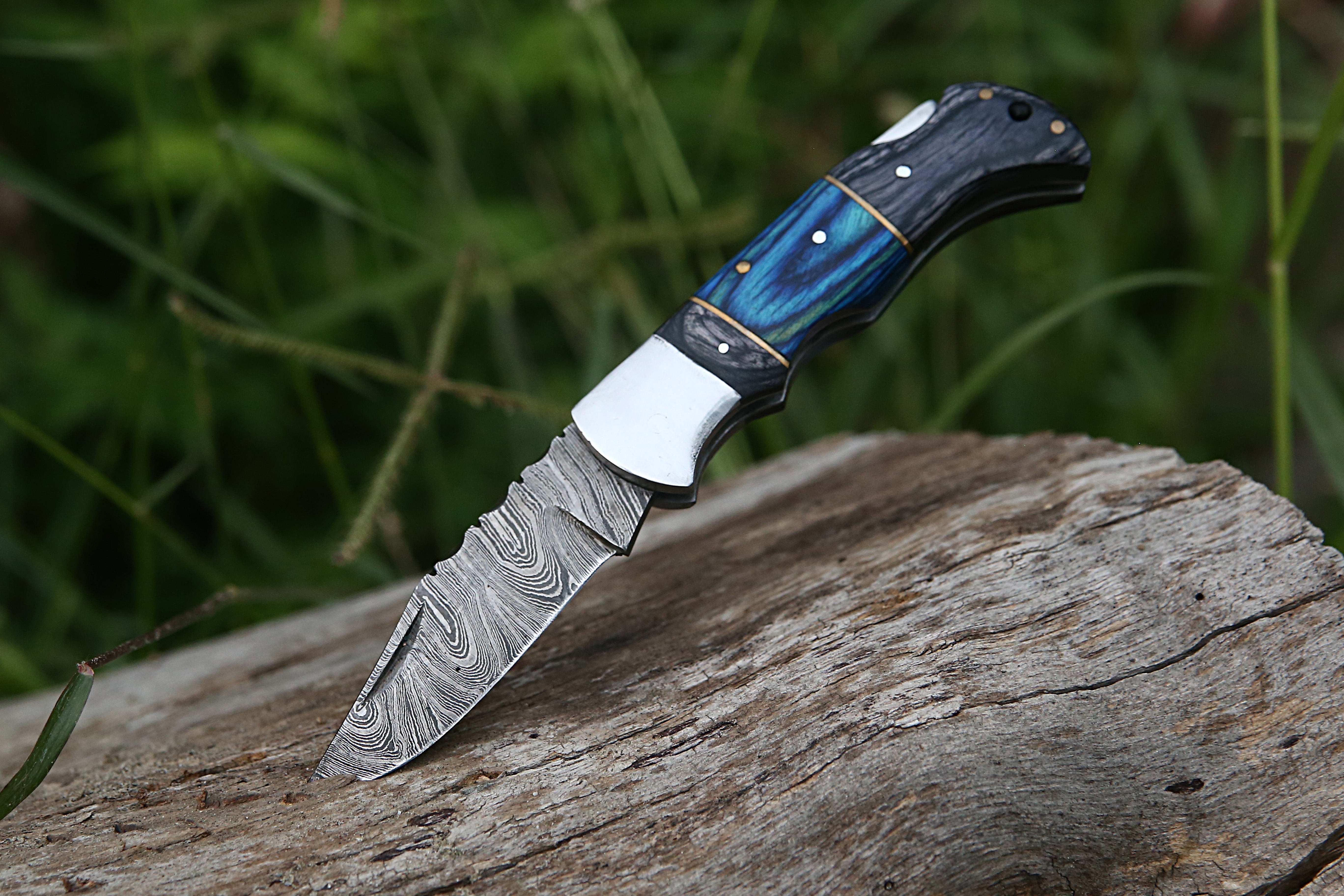 Custom Laser Engraved Hand Crafted Damascus Steel With Buffalo 
