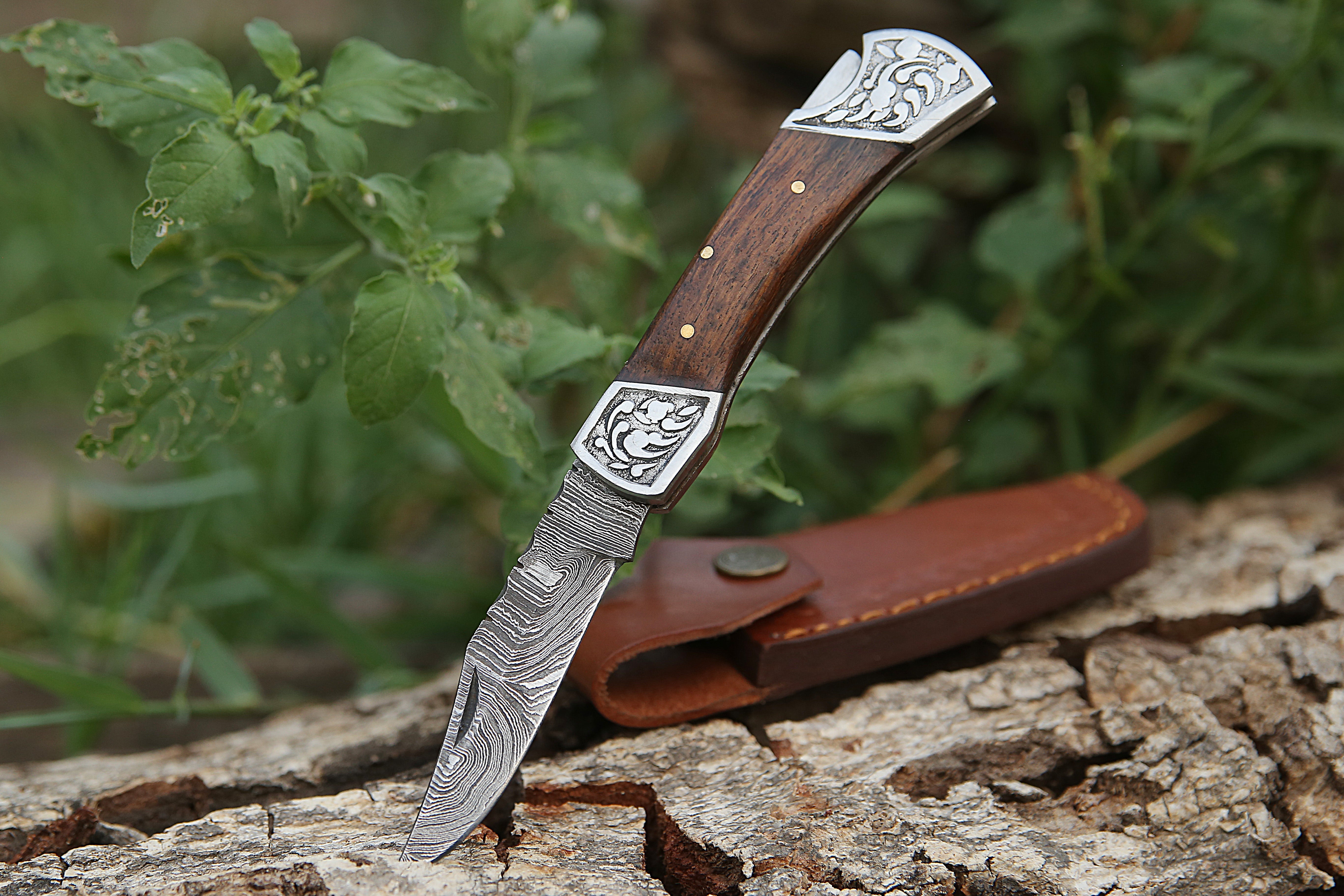 Engraved Steel Rose Wood Handle Handmade Damascus Steel Back Lock
