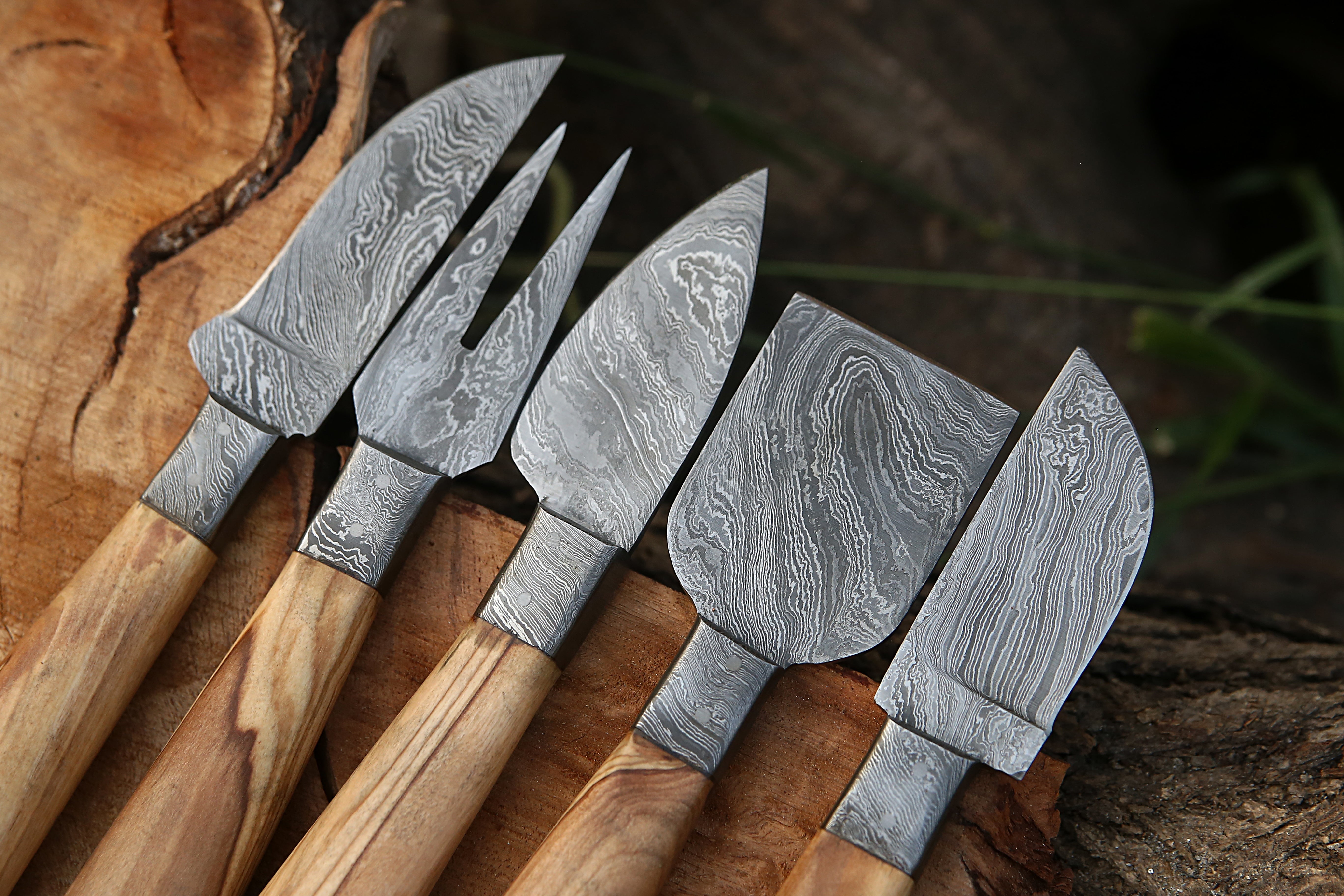 Damascus Steel Chees Knife Set Of 5 PCS Olive Wood Handle Handmade Steak Knife.